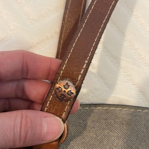 Patricia Nash Vintage Belver Floral Fields Shoulder Bag - Picture 8 of 13